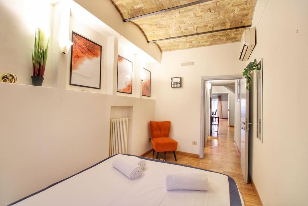 Paglia45 Apartment At Trastevere By Yourhost Rome Bagian luar foto